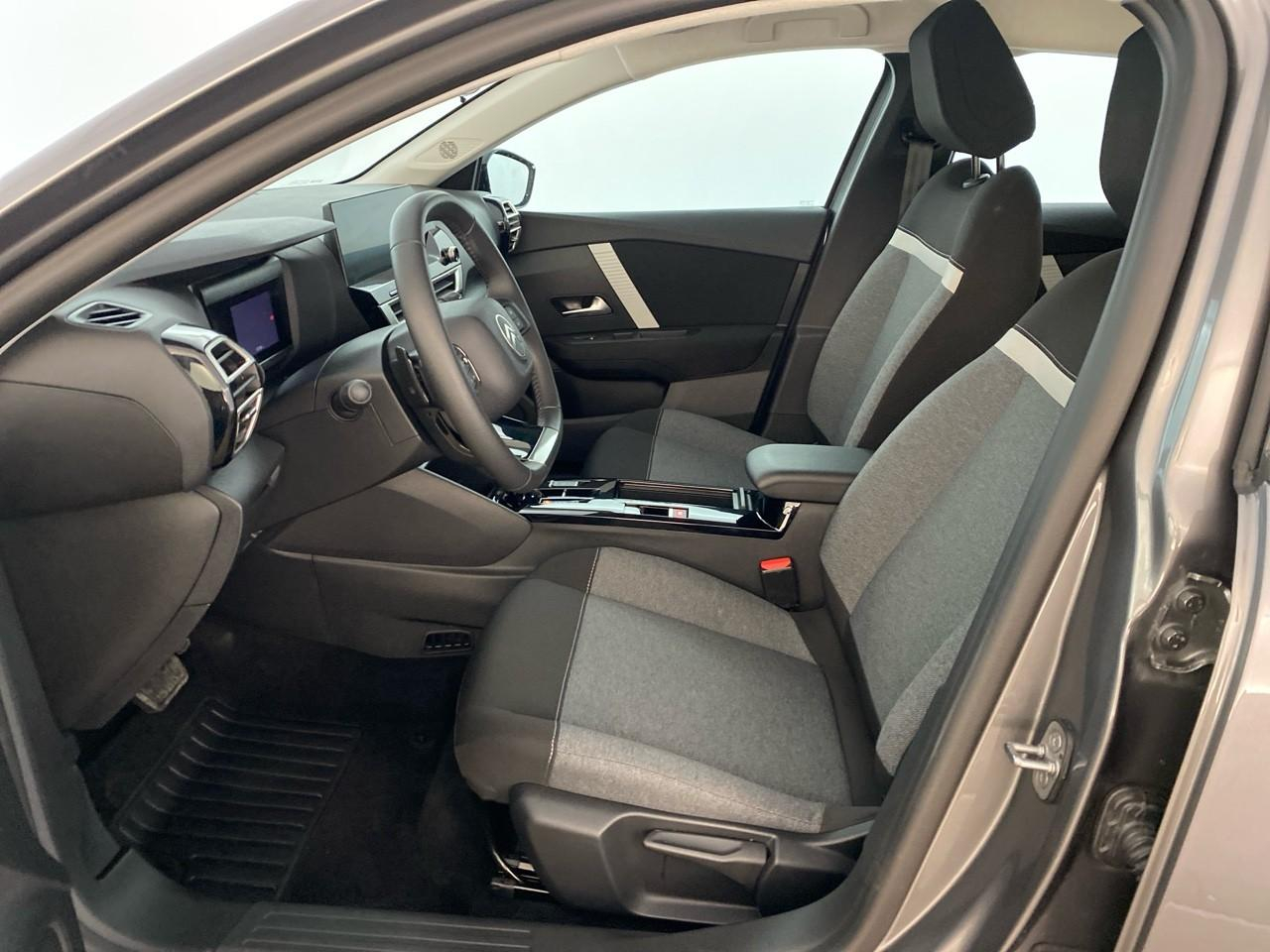 Citroën C4 hybride 100 e-dcs6 you — photo 9