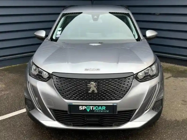 Peugeot 2008 1.2 puretech 130ch s&amp;s allure — photo 3