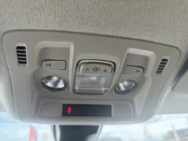 Citroën C3 puretech 110 s&amp;s eat6 — photo 25