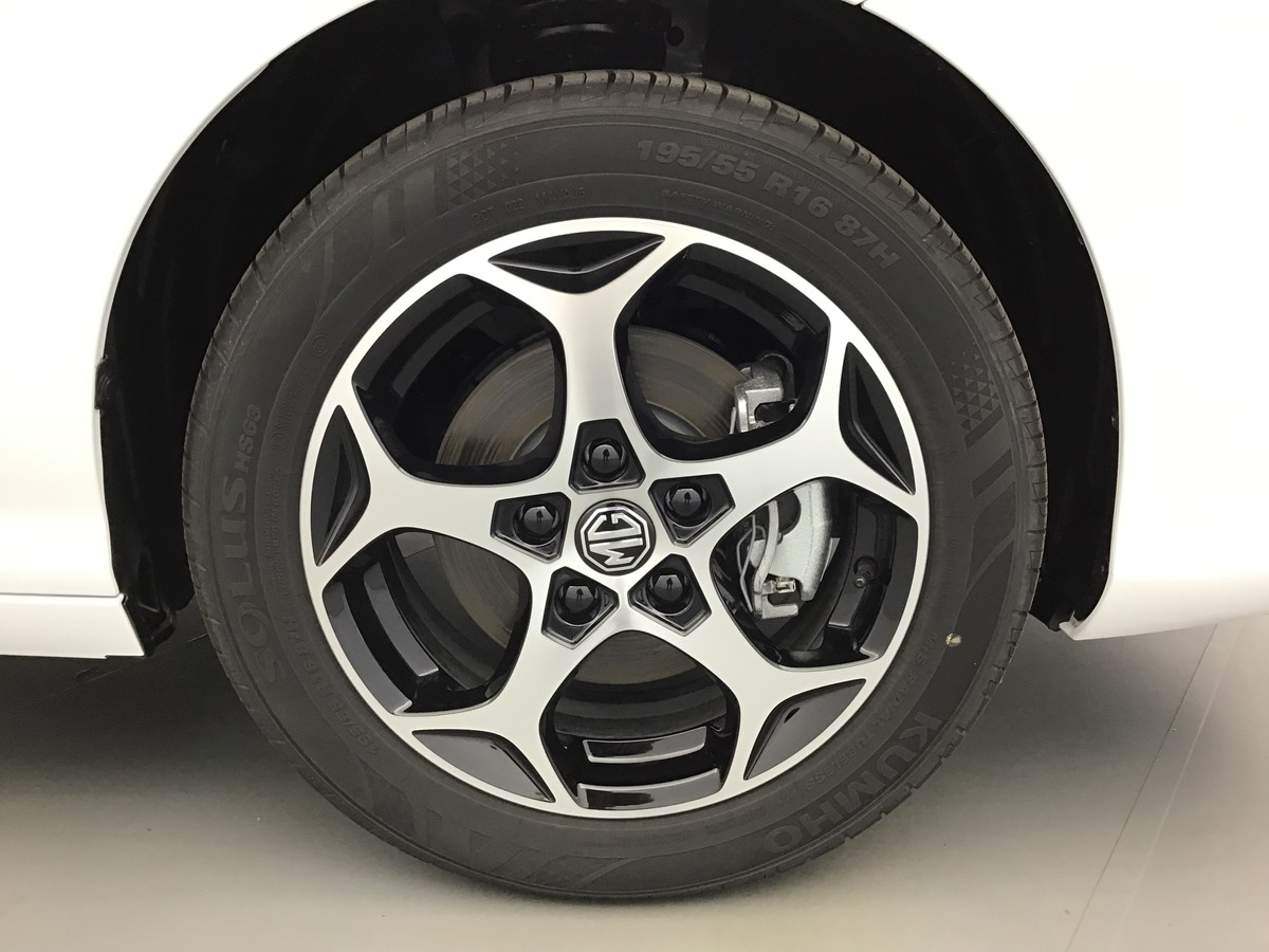 MG MG3 — photo 28