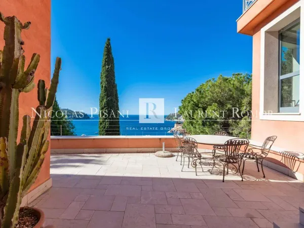 Maison 16 pièces 550 m²