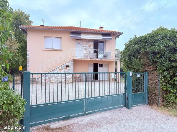 Charmante Maison T5 de 162 m² avec Jardin et Garage à Lavaur (81500)
