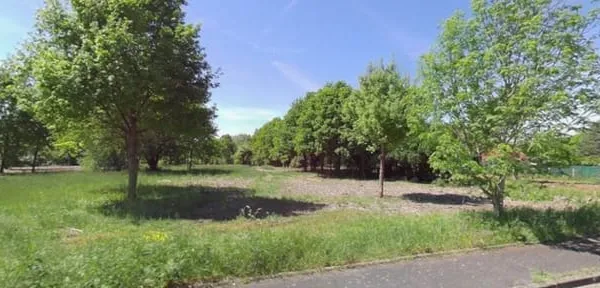 Terrain 1743 m²