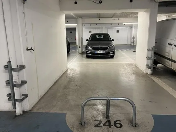 Parking/box