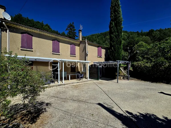 Maison 8 pièces 191 m²