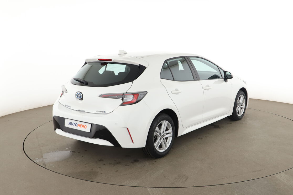 Toyota Corolla 1.8 Hybride Dynamic Business — photo 5