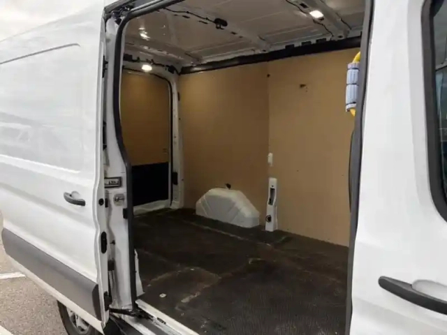 Ford Transit 2t fg t350 l2h2 2.0 ecoblue 170ch s&amp;s trend business bva — photo 11