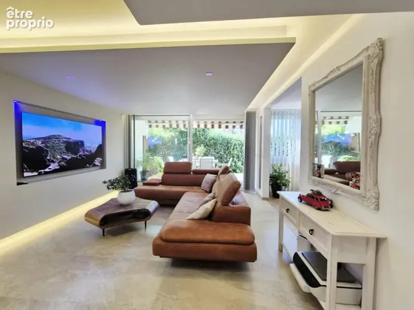 Grand T4 secteur ponant en rez-de-jardin.