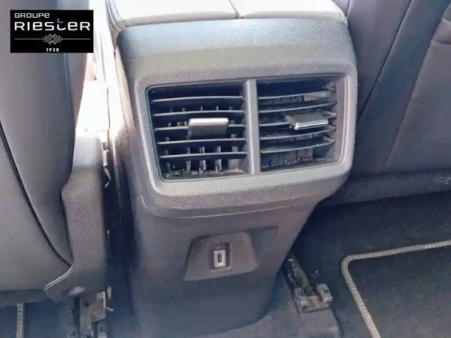 Citroën C5 Aircross hybride rechargeable 225 s&amp;s e-eat8 — photo 25
