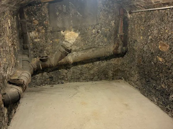 Location cave Paris 18