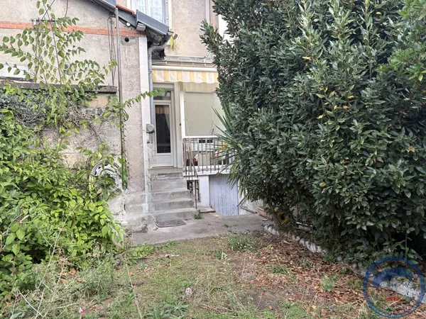 Maison des annees 30 avec jardin et garage, quartier Blanq