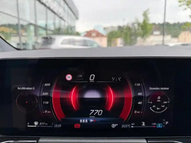 Mercedes Gla 200 d progressive line — photo 19