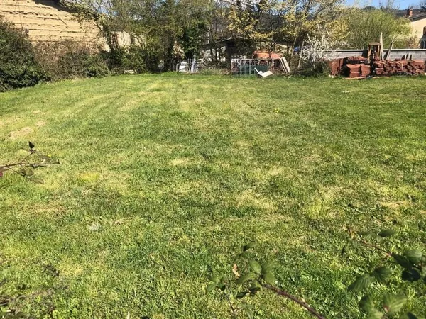 Terrain à vendre - Escoutoux (63300) - Lieu-dit Les Terrasses
