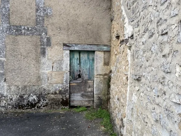 Mornac. Ancienne maison de 40 m² à réhabiliter