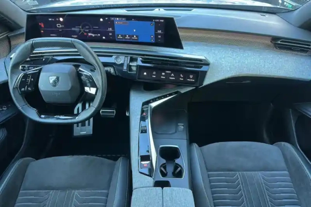 Peugeot 3008 hybrid 136 e-dcs6 — photo 77