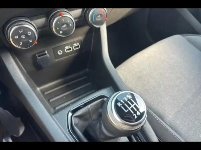 Renault Clio 1.0 tce 90ch evolution — photo 14