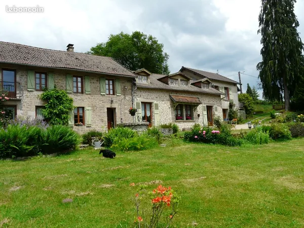 Maison a st léger la montagne