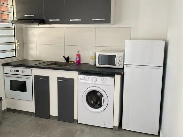 Maisonnette petit bourg