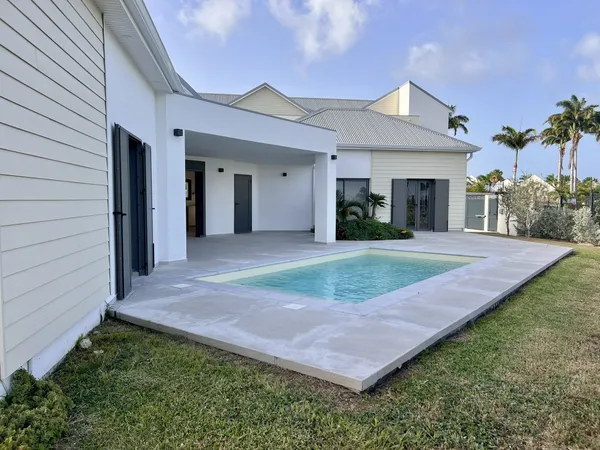Villa T5 de luxe au coeur de St François