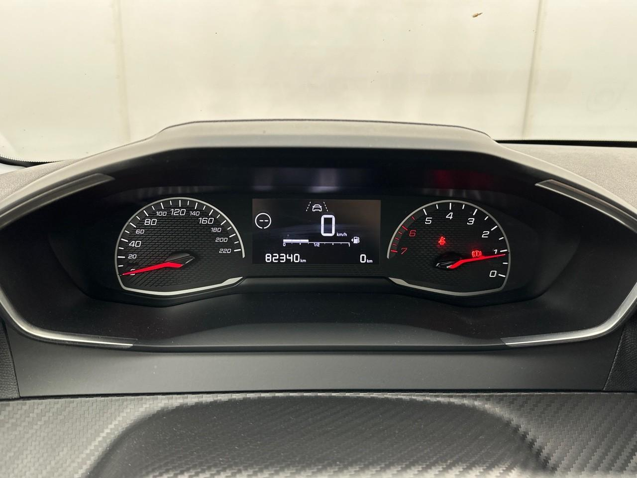 Peugeot 208 puretech 75 s&s bvm5 like — photo 19
