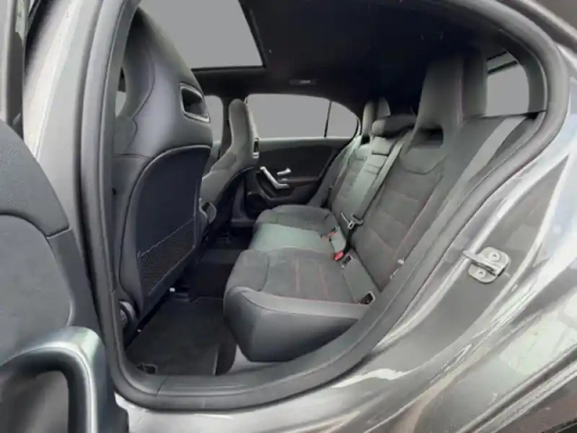 Mercedes Classe A 200 d amg line — photo 26