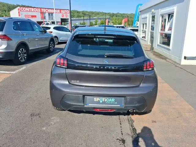 Peugeot 208 puretech 75 s&amp;s bvm5 — photo 6