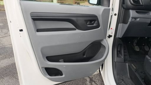 Toyota ProAce Combi Long 1.5 D-4D 120 - Dynamic – 2021 – 114750 km – Diesel – Boîte Manuelle — photo 36