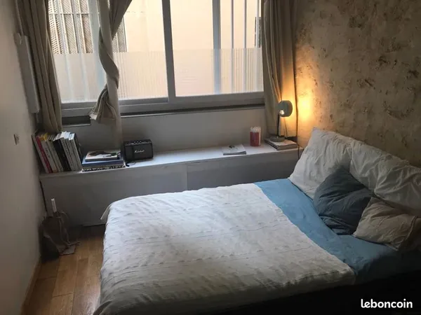 Studio quartier Cadet 9eme