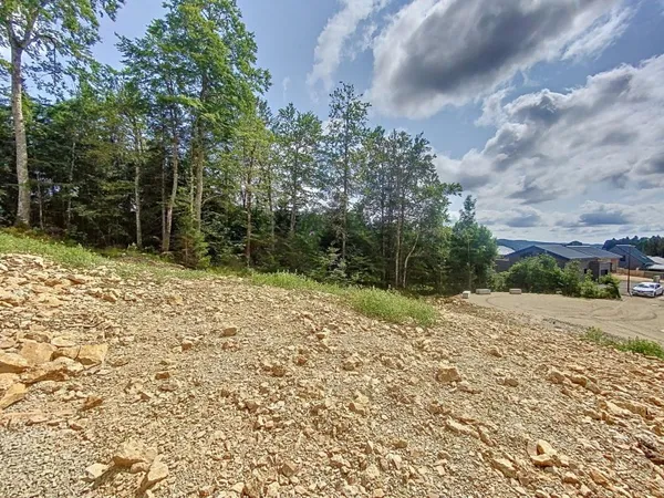 Terrain constructible viabilisé de 662m2