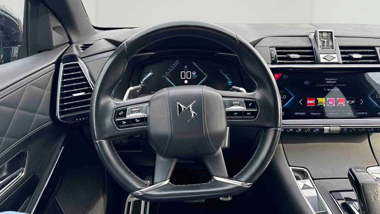 DS7 Crossback Hybride E-Tense 300 EAT8 4x4 — photo 21