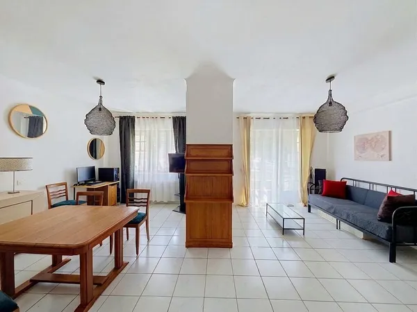 Maison de bourg 4 pièces ? 105 m² ? Nogent-le-Bernard