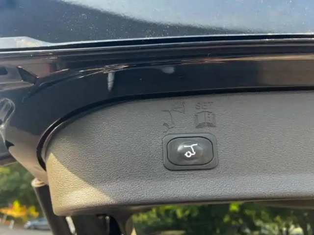 Ford Kuga 1.5 flexifuel-e85 150ch stop&amp;start vignale 4x2 euro6.2 — photo 5