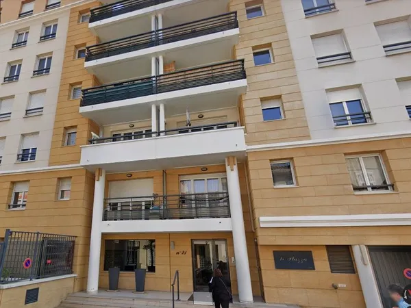 3 Pièces meublé + PK ROUET 62 m²