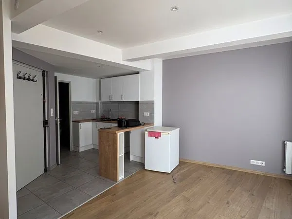 À vendre - Charmant studio de 22 m² situé à proximité immédiate du centre-ville de Chartres