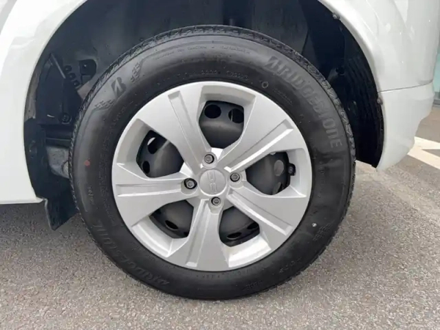 Dacia Sandero eco-g 100 — photo 26