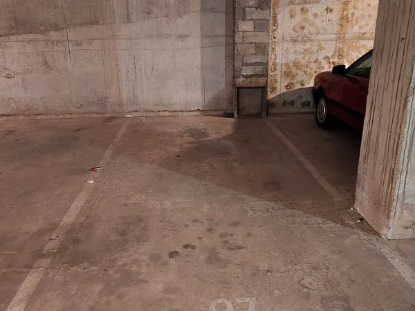 Place de parking à louer