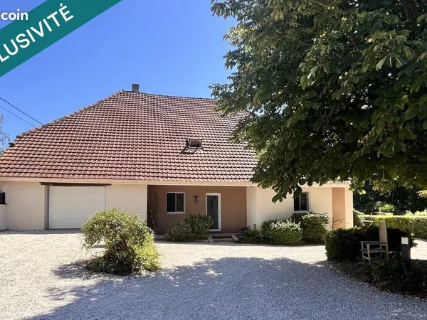 Propriété 7 pièces 210 m²