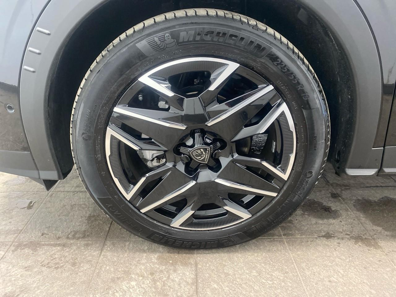 Peugeot 3008 hybrid 136 e-dcs6 allure — photo 11