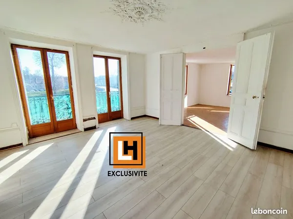 Immeuble 12 pièces 298 m²