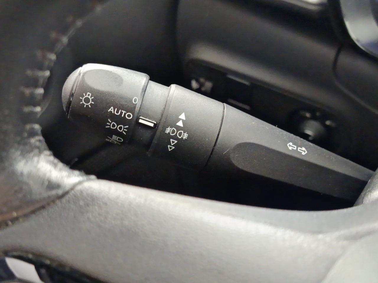 Citroën C3 puretech 110 s&s eat6 shine — photo 24