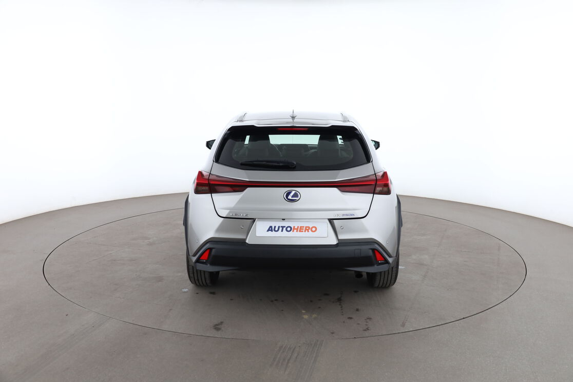 Lexus UX-Serie 250h Pack Business 2WD — photo 4