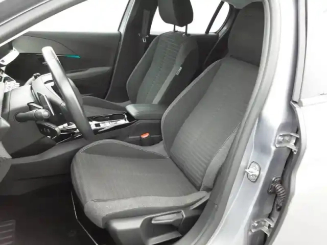 Peugeot 208 puretech 100 s&amp;s eat8 — photo 5