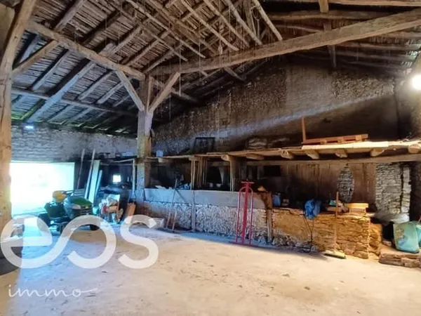Maison en pierre 175 m², 6 CH, dépendances 160 m², piscine