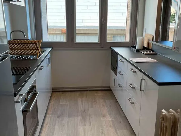 T3 MEUBLÉ 58 m² - 2 CHAMBRES - 440 /PERS CC - PROCHE FACULTÉS / COUBERTIN