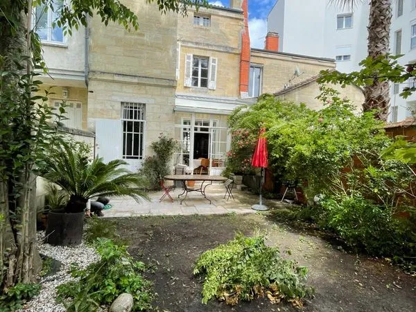 Maison 7 pièces 204 m²