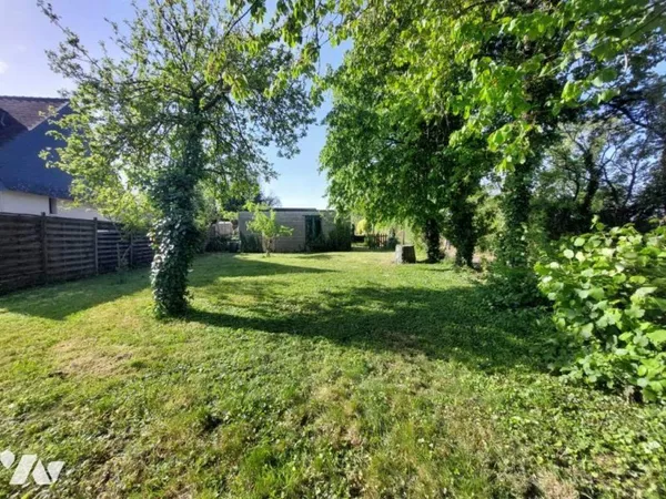 Terrain 310 m²