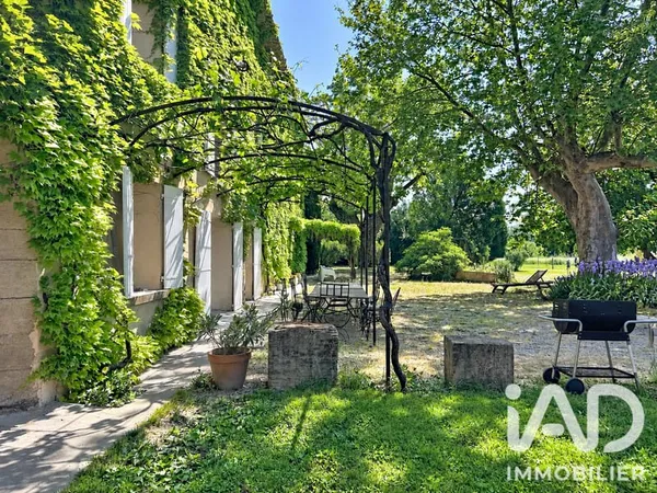 Maison 12 pièces 470 m²