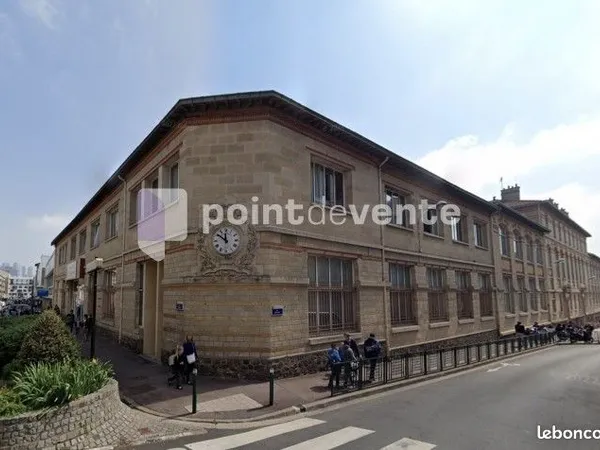 Local commercial 161 m²