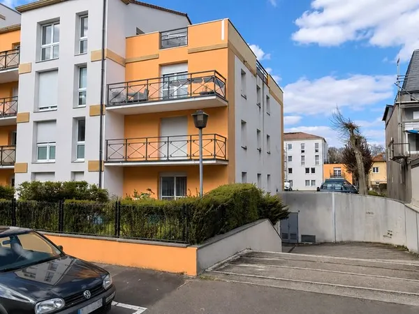 Parking/box METZ