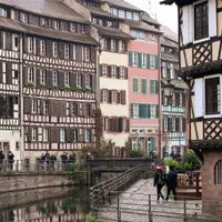 Marché immobilier Châlons-en-Champagne 2026 : prix, Notre-Dame-en-Vaux, A26 et une préfecture 44 % moins chère au m² que Reims